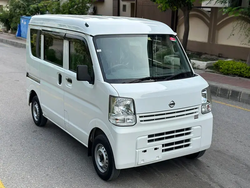Nissan Clipper 2020
