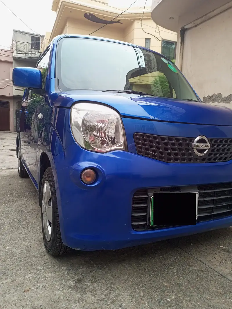 Nissan Moco 2015