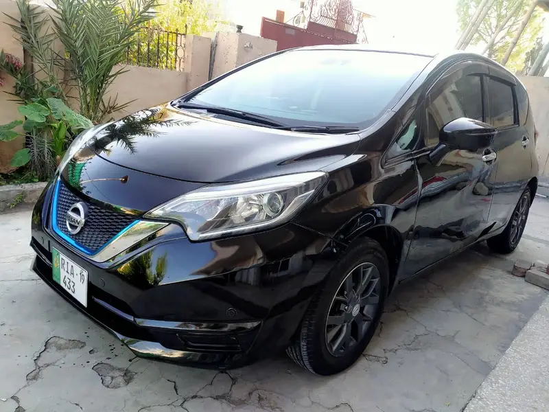 Nissan Note E Power 2016