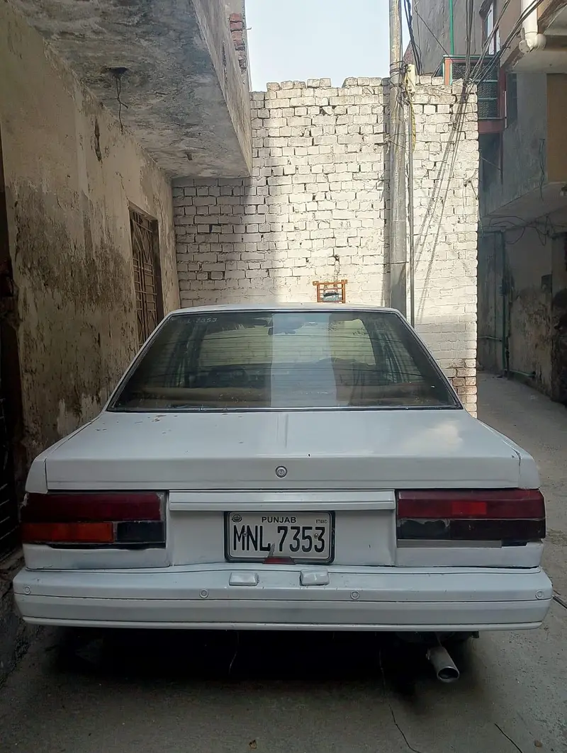 Nissan Sunny 1986