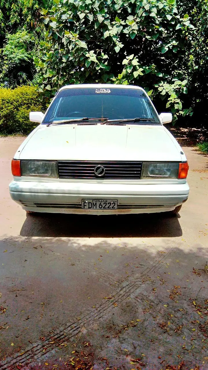 Nissan Sunny 1993