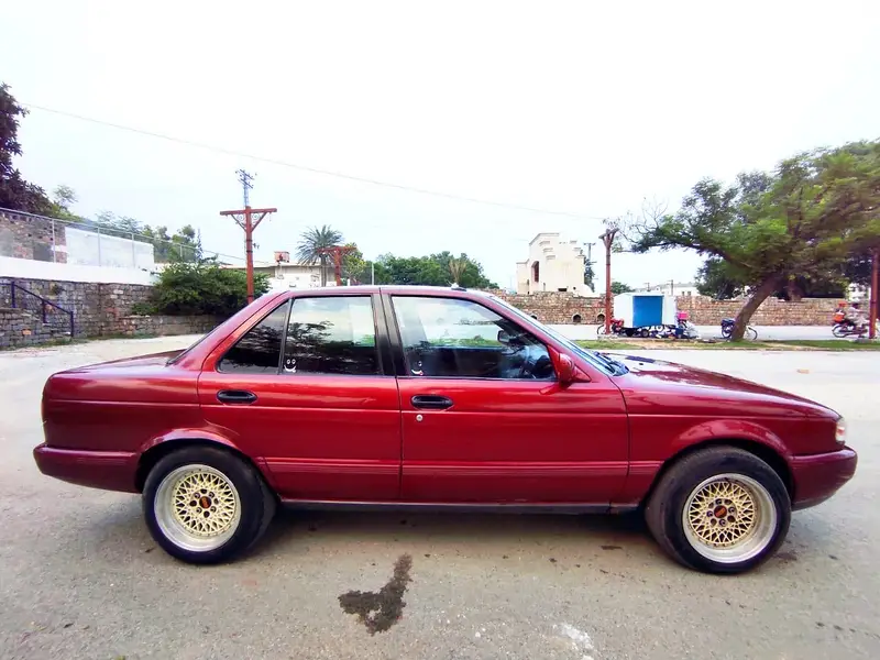 Nissan Sunny 1991