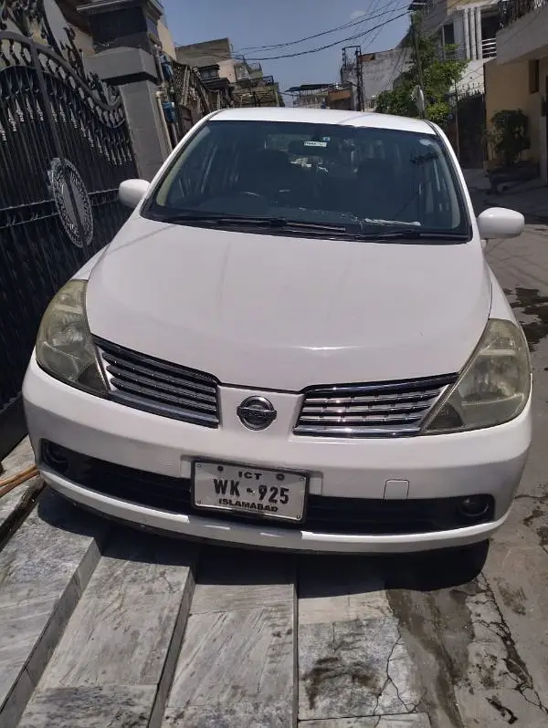 Nissan Tiida 2008