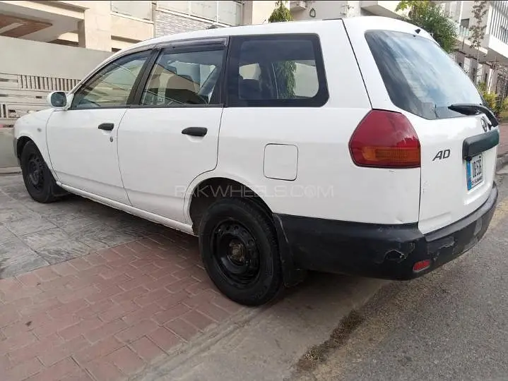 Nissan AD Van 2006