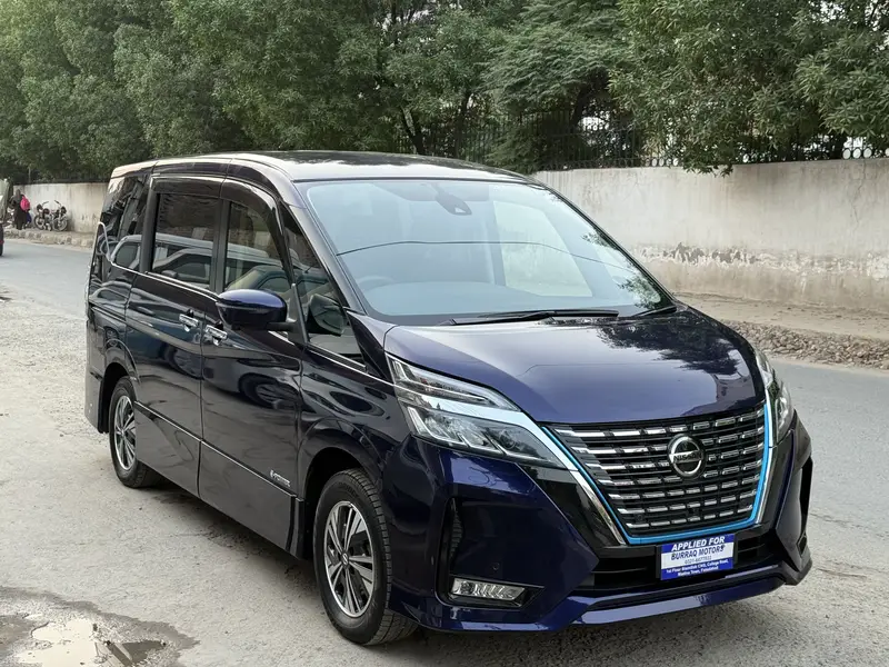 Nissan Serena 2020