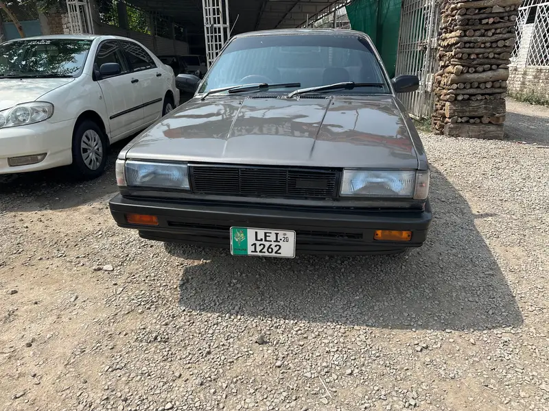 Nissan Sunny 1987