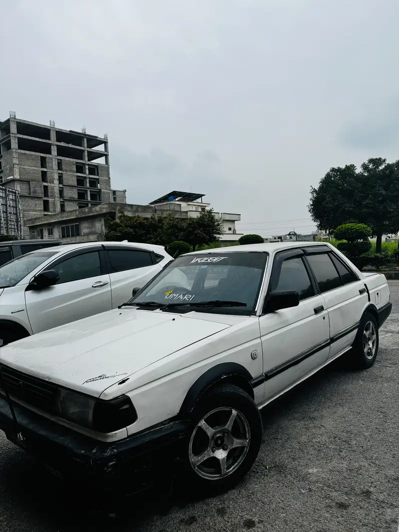 Nissan Sunny 1988