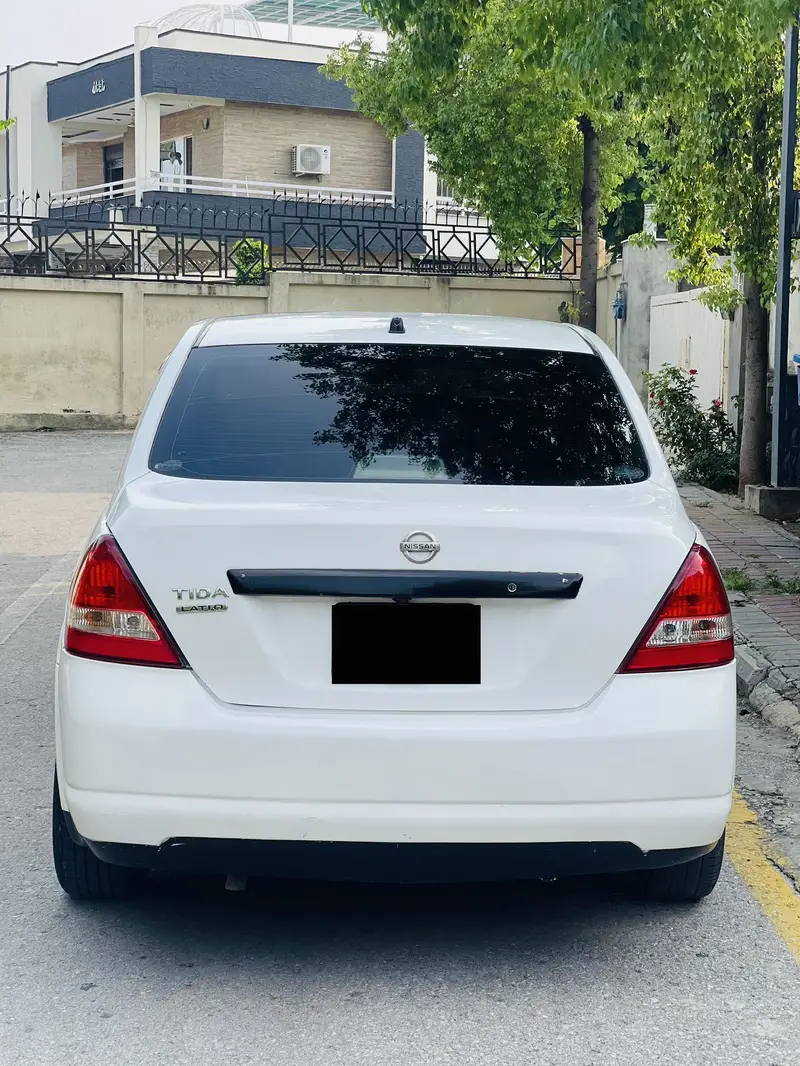 Nissan Tiida 2007