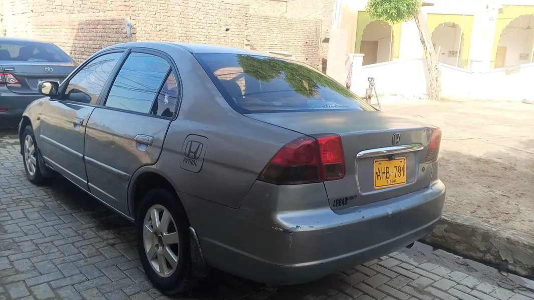 Honda Civic EXi 2005