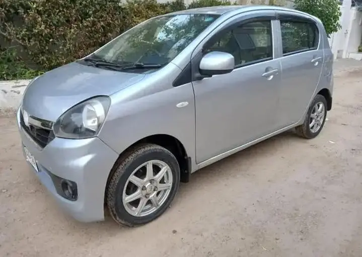 Daihatsu Mira 2014