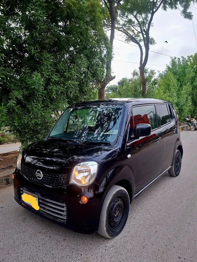 Nissan Moco 2014