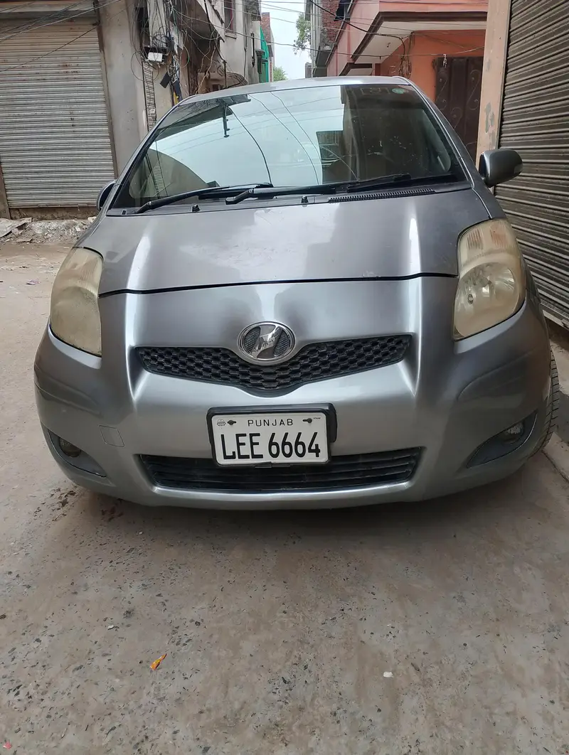 Toyota Vitz 2013