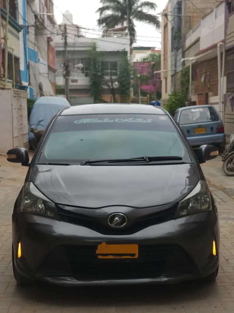 Toyota Vitz 2014