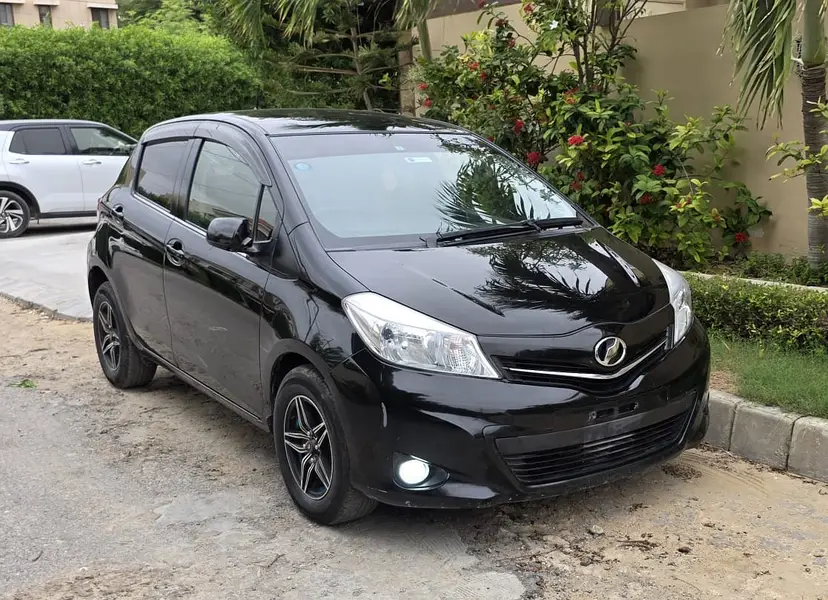 Toyota Vitz 2013