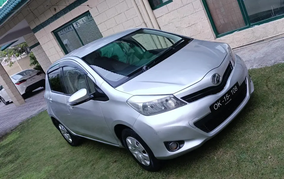 Toyota Vitz 2011