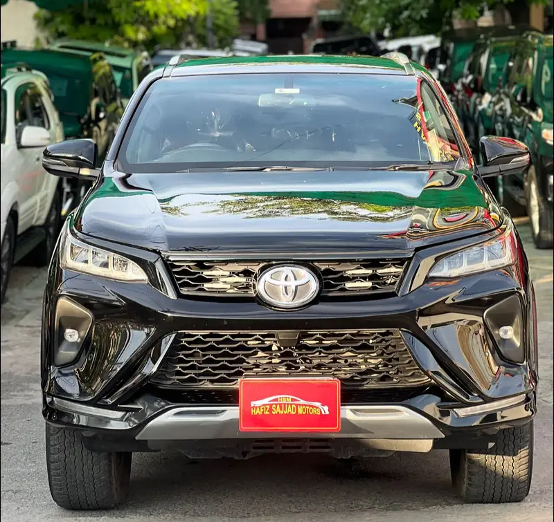 Toyota Fortuner Legender 2023