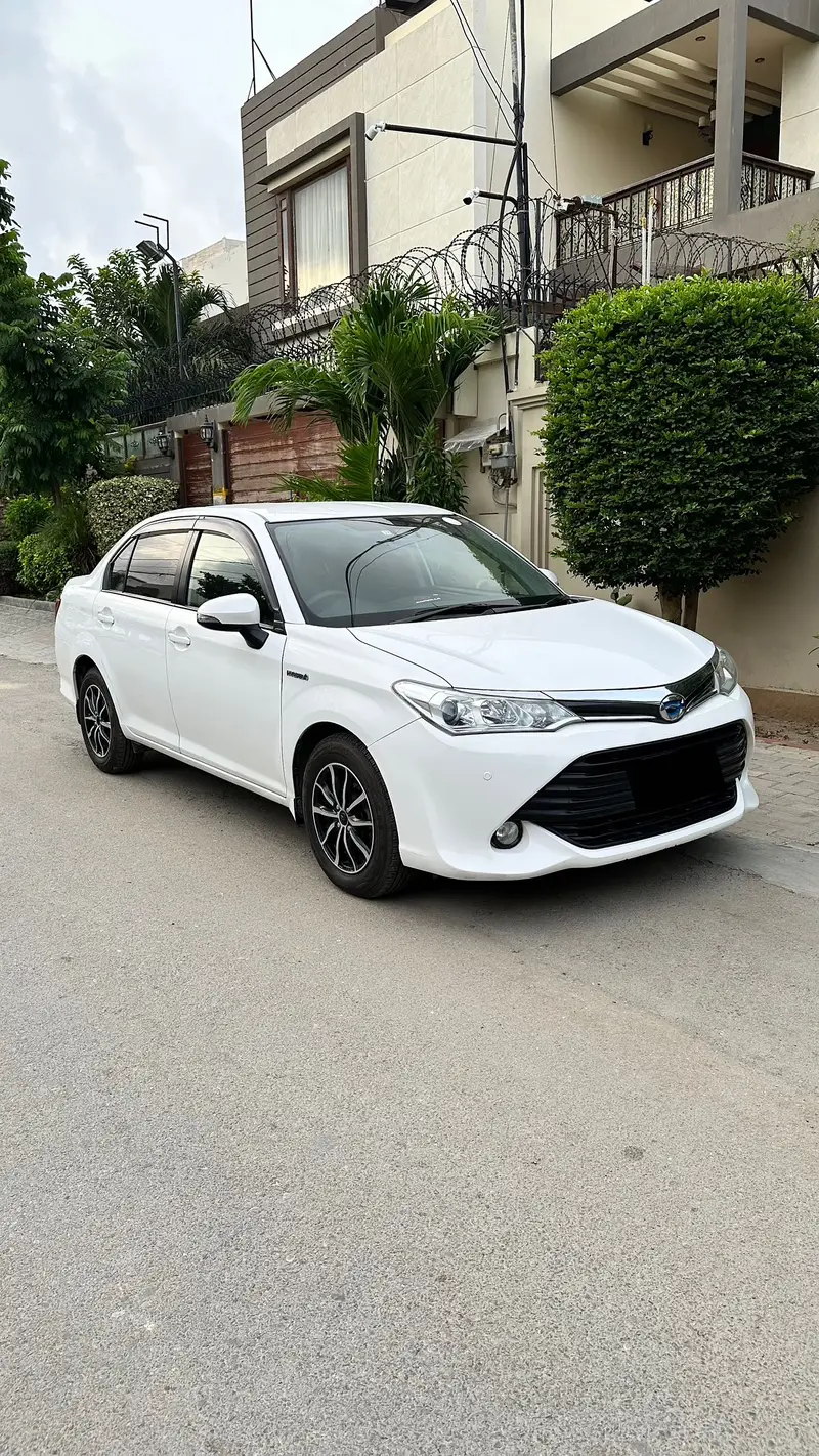 Toyota Corolla Axio 2017