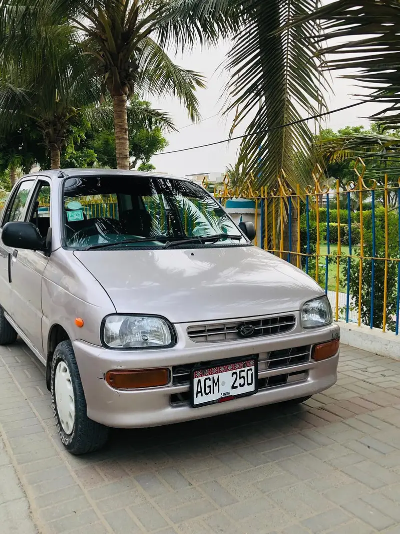 Daihatsu Cuore 2004