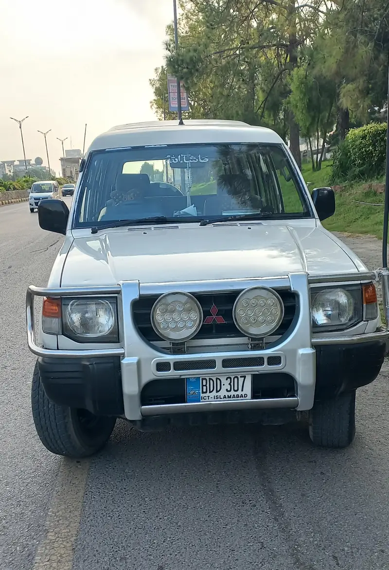 Mitsubishi Pajero 1999