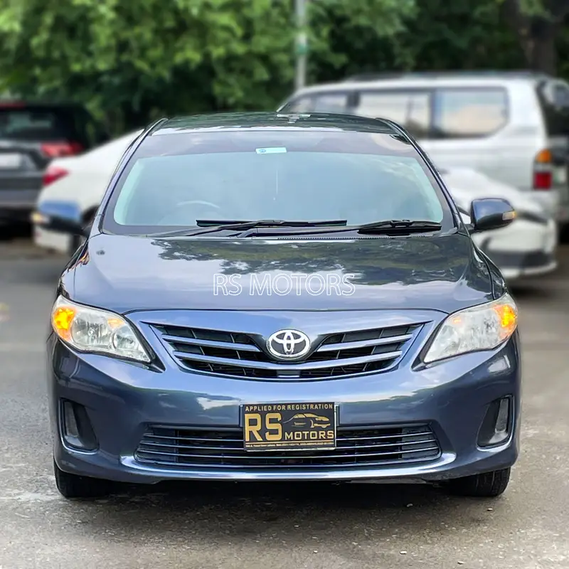 Toyota Corolla GLI 2013
