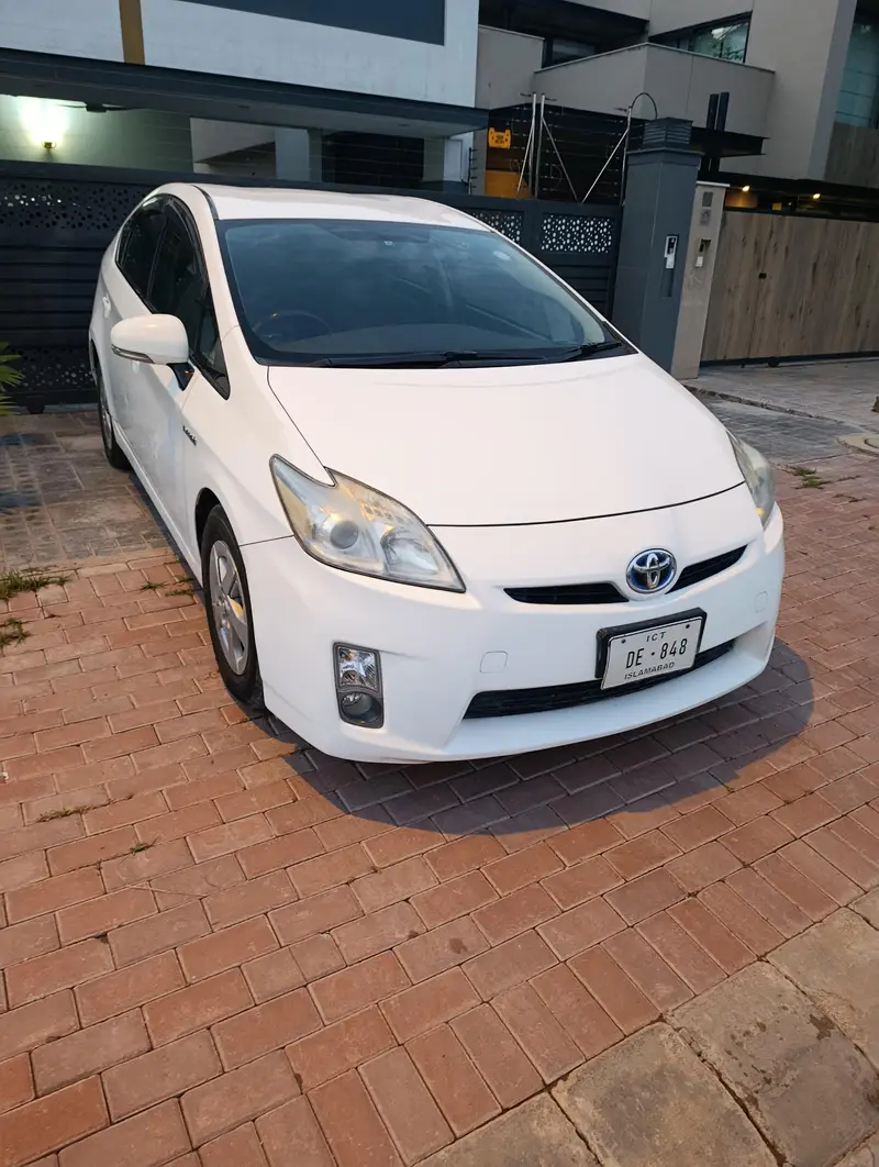 Toyota Prius 2011