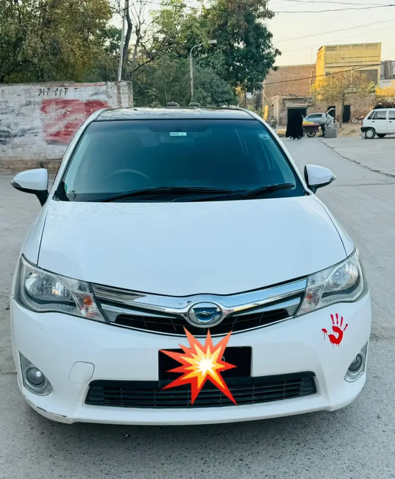 Toyota Corolla Fielder 2015