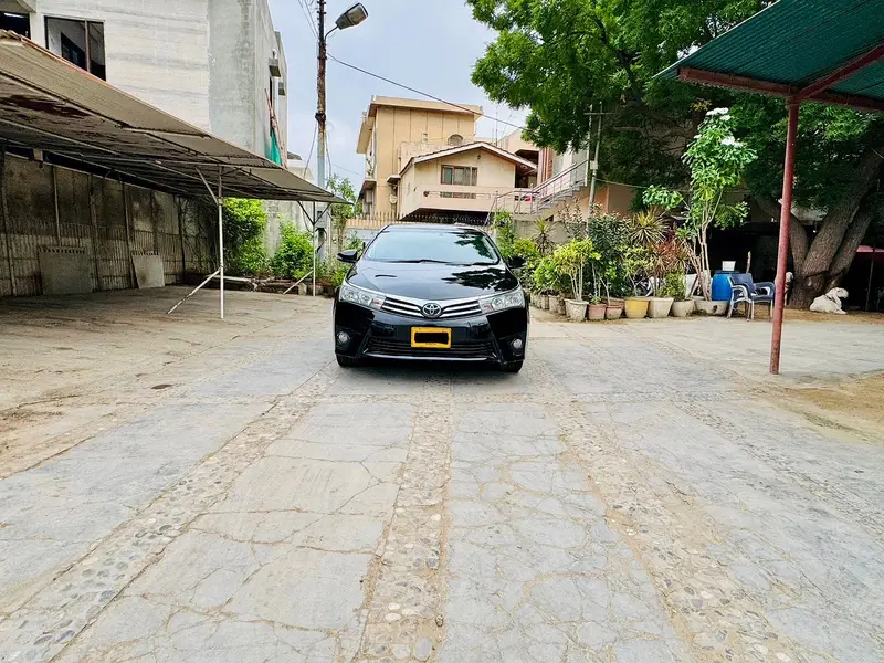 Toyota Corolla Altis 2015