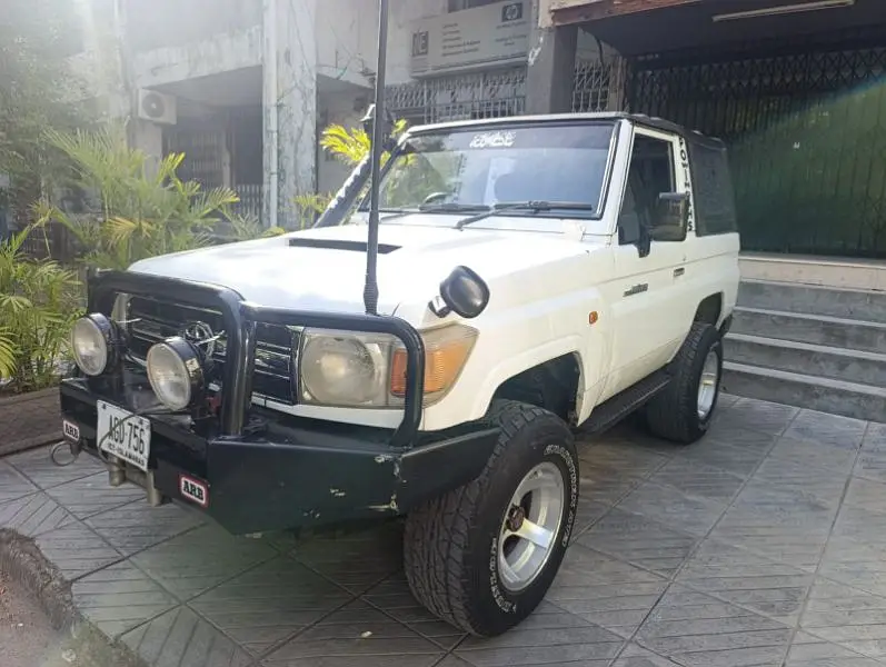 Toyota Land Cruiser 1989