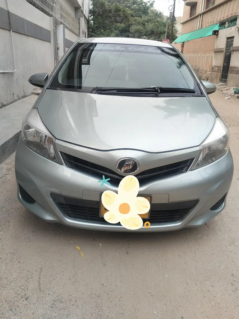 Toyota Vitz 2013