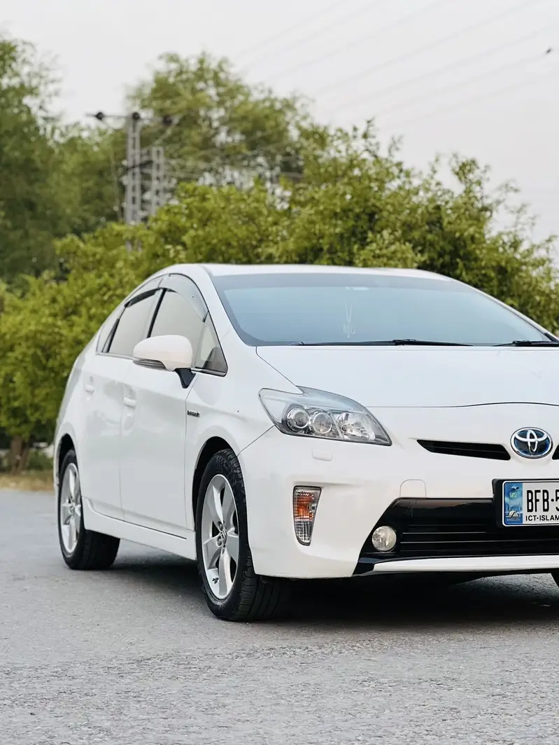 Toyota Prius 2015