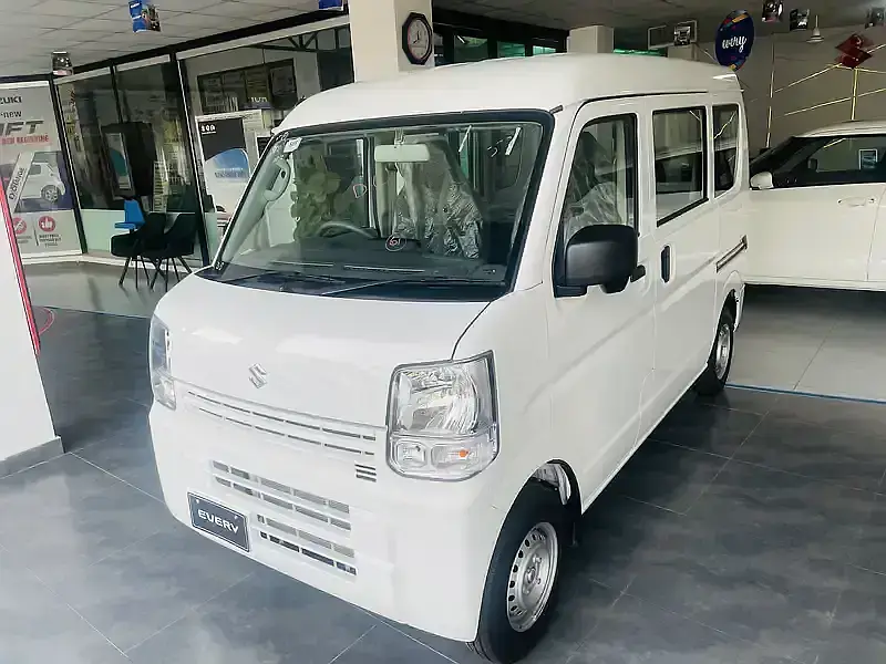 Suzuki Every 2024