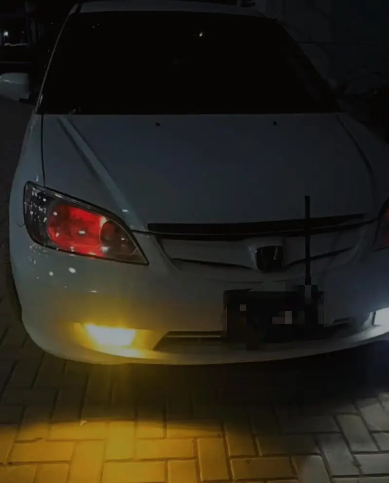 Honda Civic EXi 2005