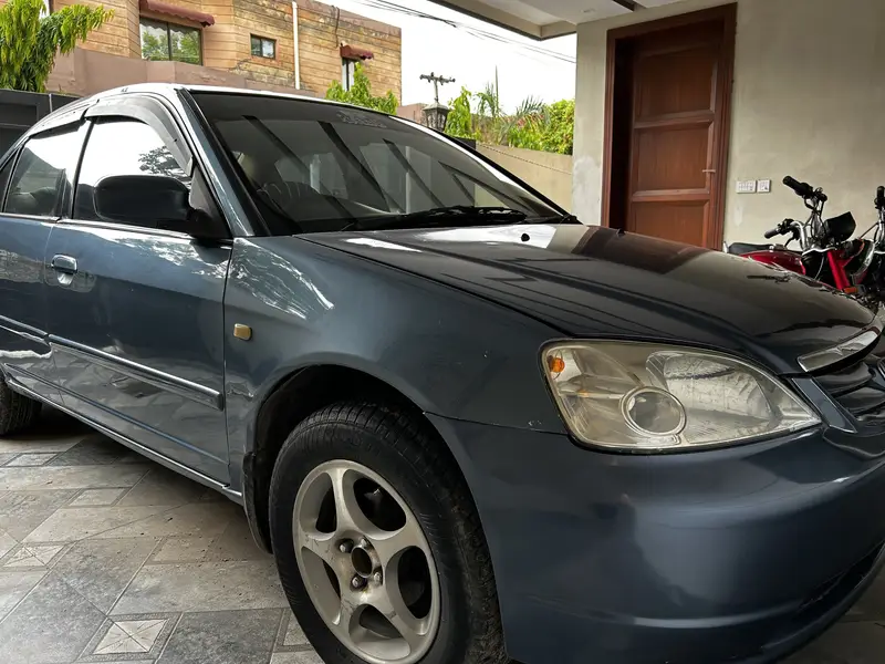 Honda Civic EXi 2004
