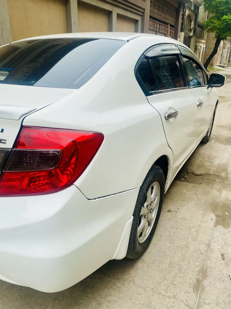 Honda Civic Oriel 2014