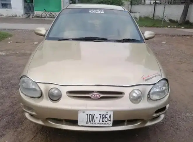 KIA Spectra 2001