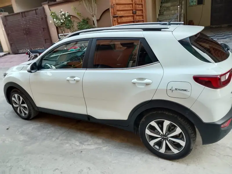 KIA STONIC 2022