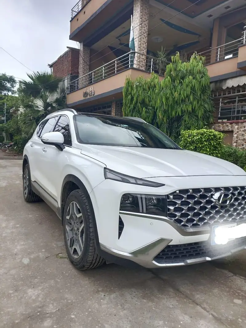 Hyundai Santa Fe 2025