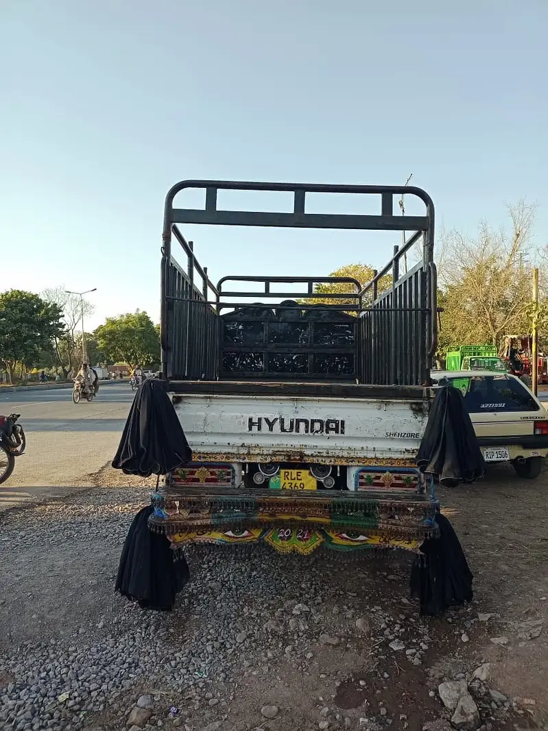 Hyundai Shehzore 2006