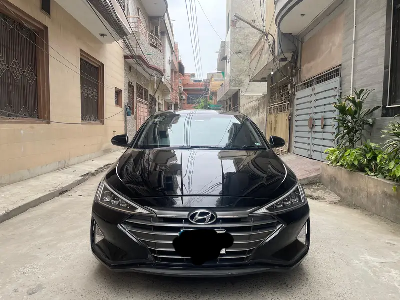 Hyundai Elantra 2022