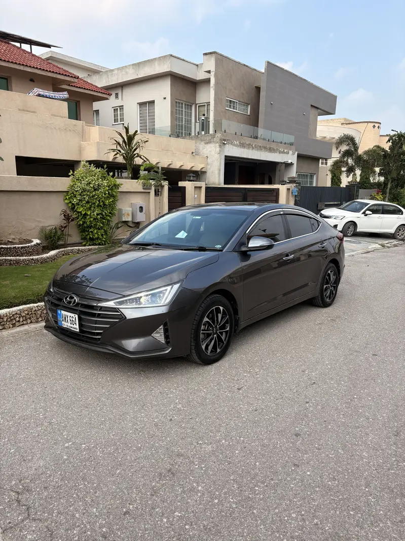 Hyundai Elantra 2021