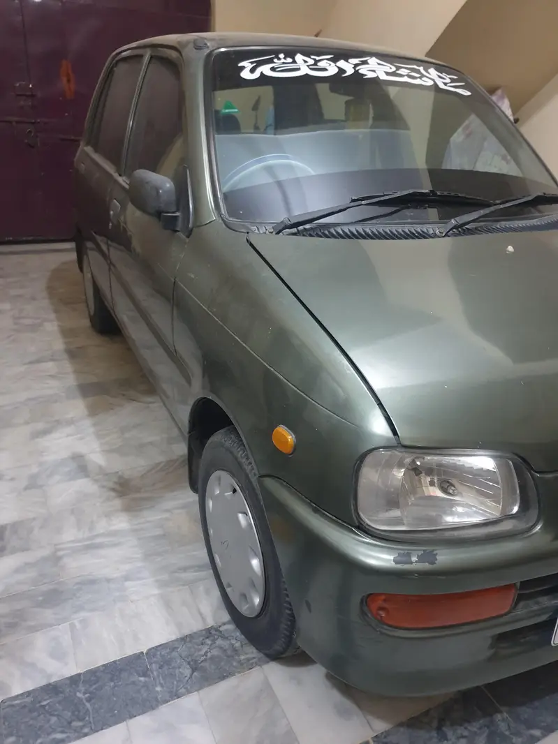 Daihatsu Cuore 2011