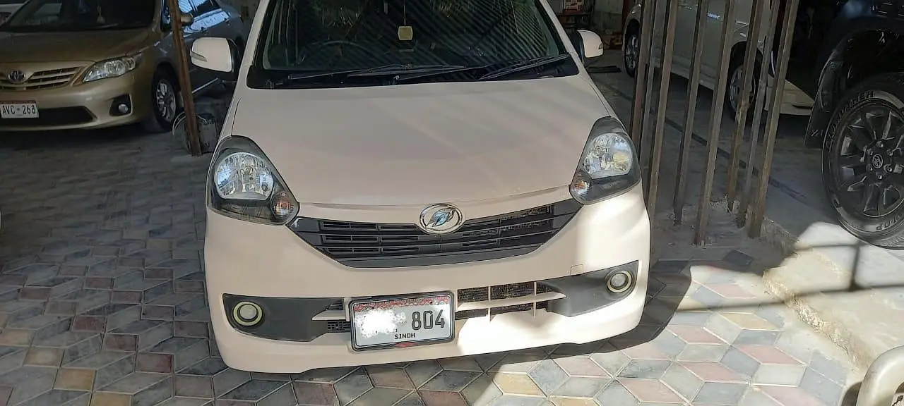 Daihatsu Mira 2012