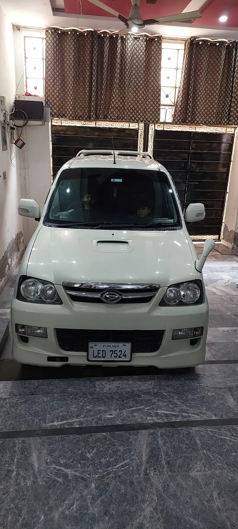 Daihatsu Terios Kid 2016