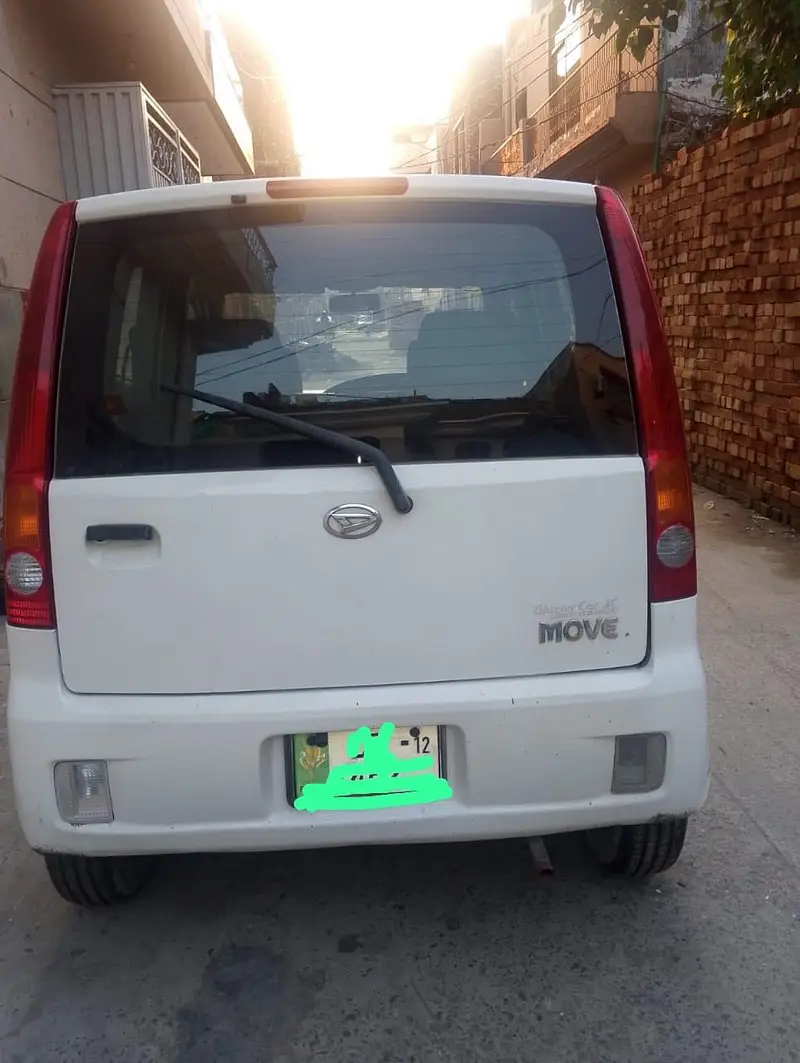 Daihatsu Move 2012