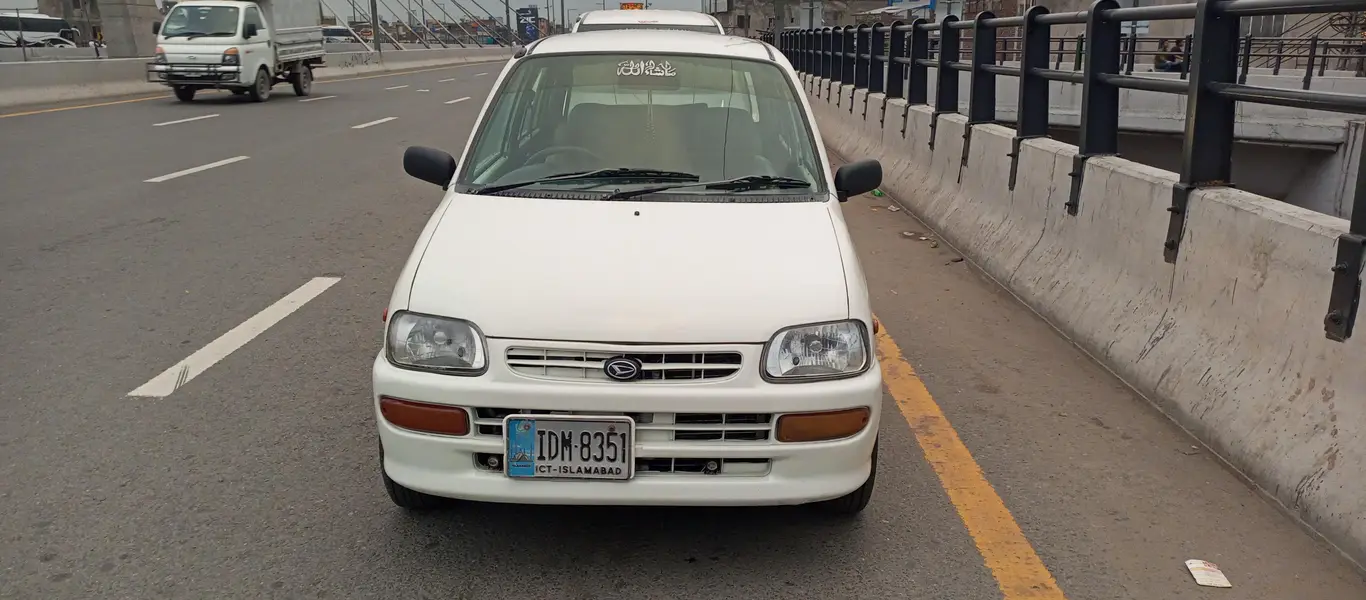 Daihatsu Cuore 2003
