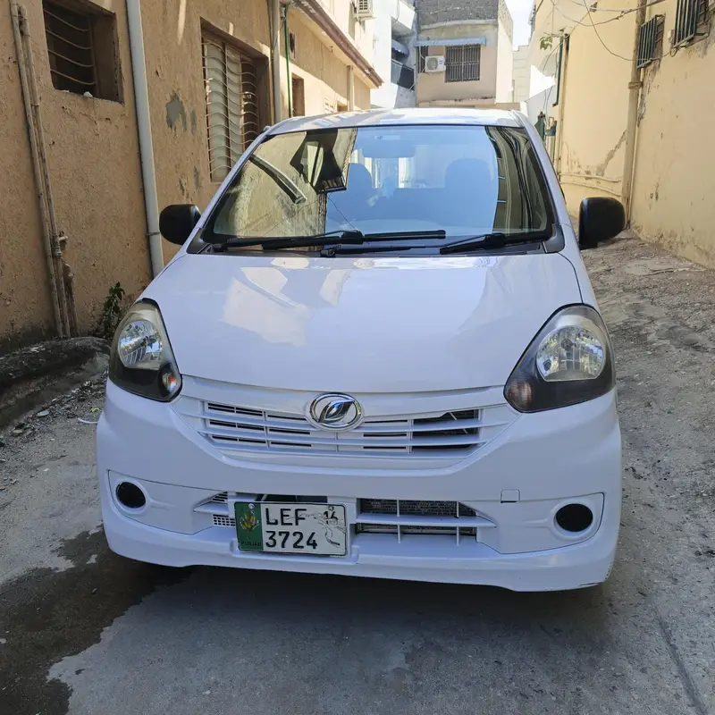 Daihatsu Mira 2013