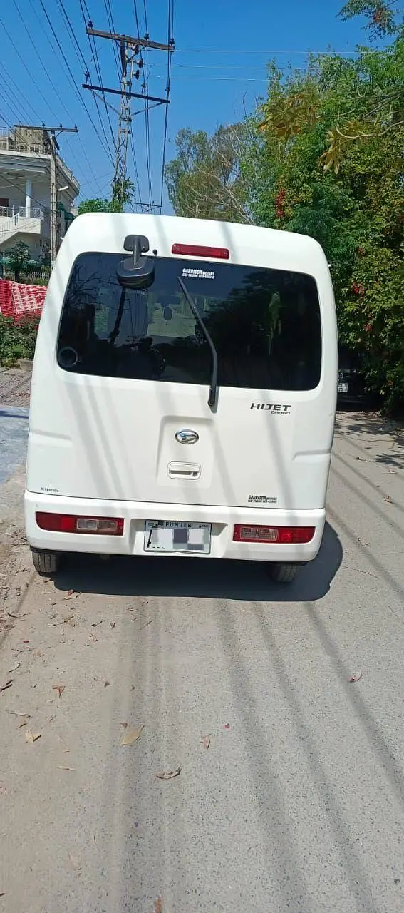 Daihatsu Hijet 2016
