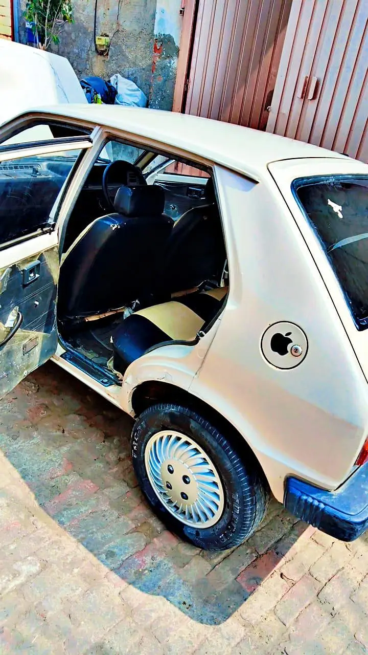 Daihatsu Charade 1982