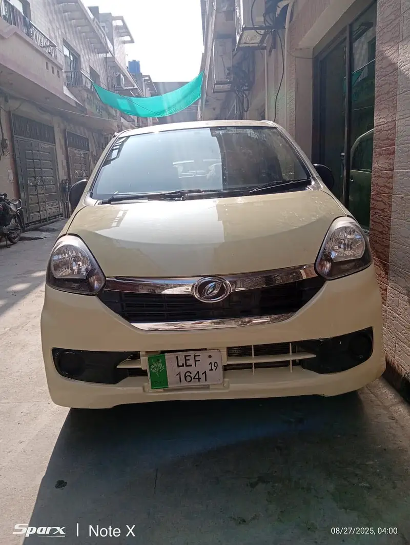 Daihatsu Mira 2015
