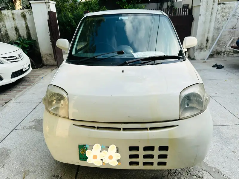 Daihatsu Esse 2013